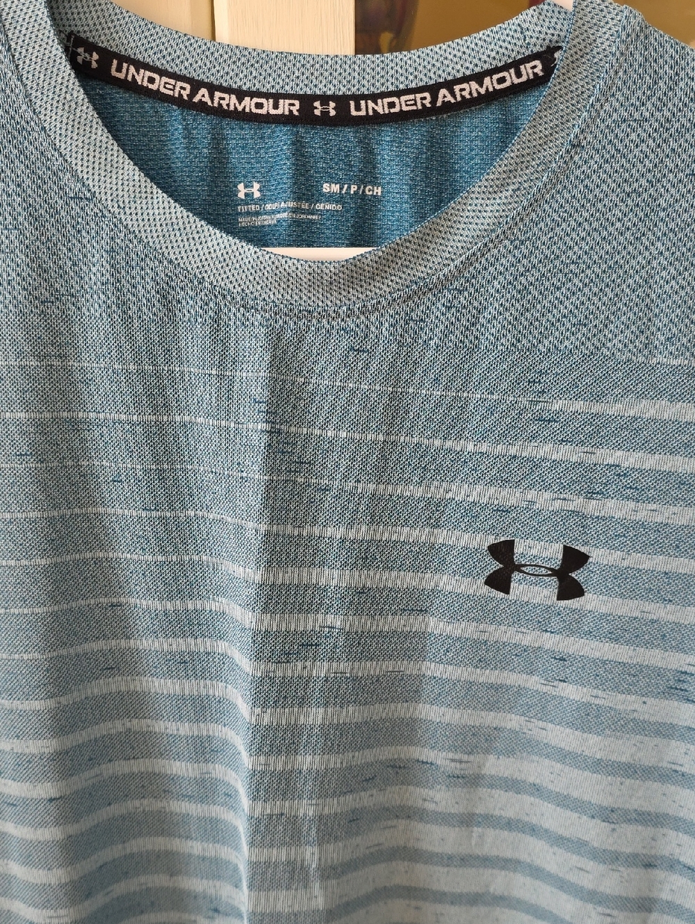 Under Armour Men’s Aqua Striped Performance Tee